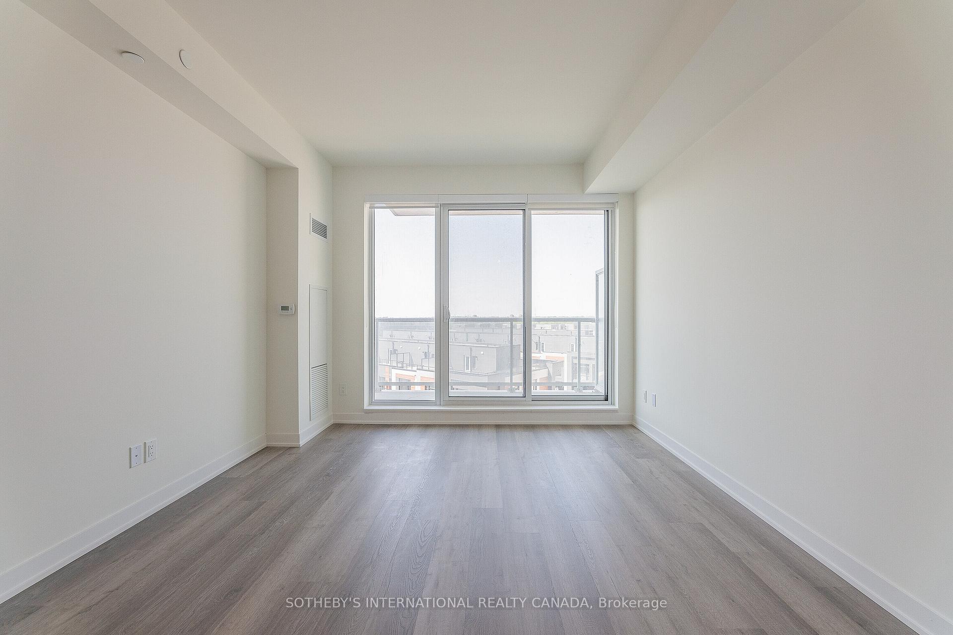 Photo 11 of Unit 613, 6 David Eyer Road, Richmond Hill, Rural Richmond Hill — HOMEH