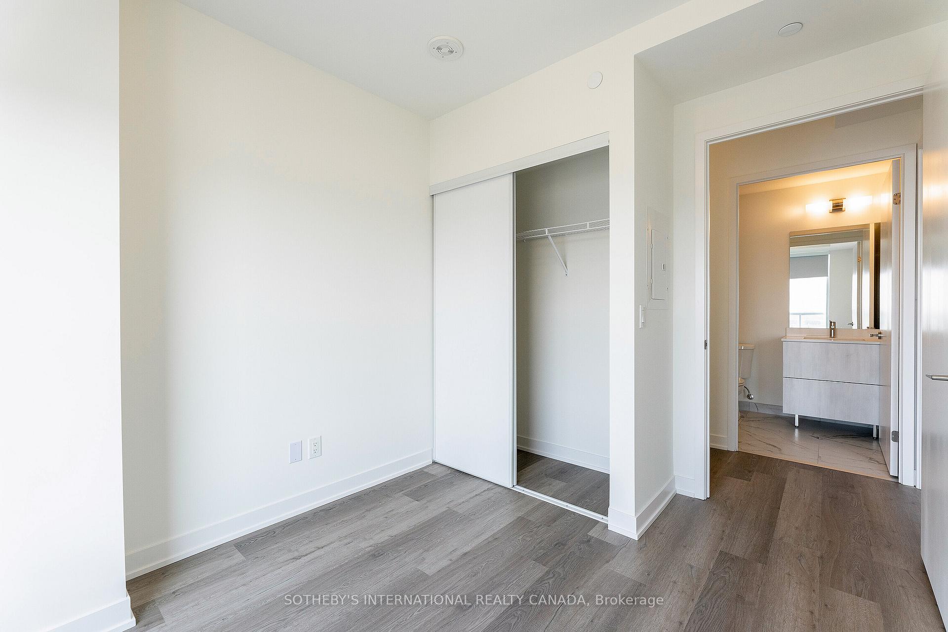 Photo 21 of Unit 613, 6 David Eyer Road, Richmond Hill, Rural Richmond Hill — HOMEH