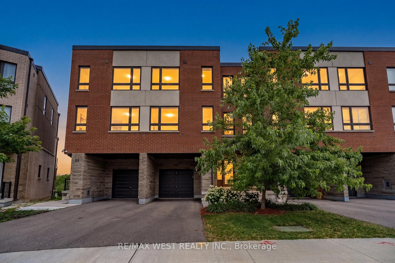 Photo 2 of 57 Woodstream Drive, Etobicoke, West Humber-Clairville — HOMEH