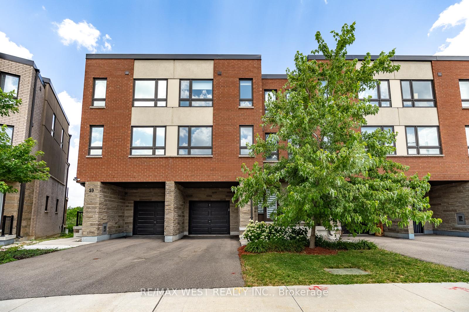 Photo 3 of 57 Woodstream Drive, Etobicoke, West Humber-Clairville — HOMEH
