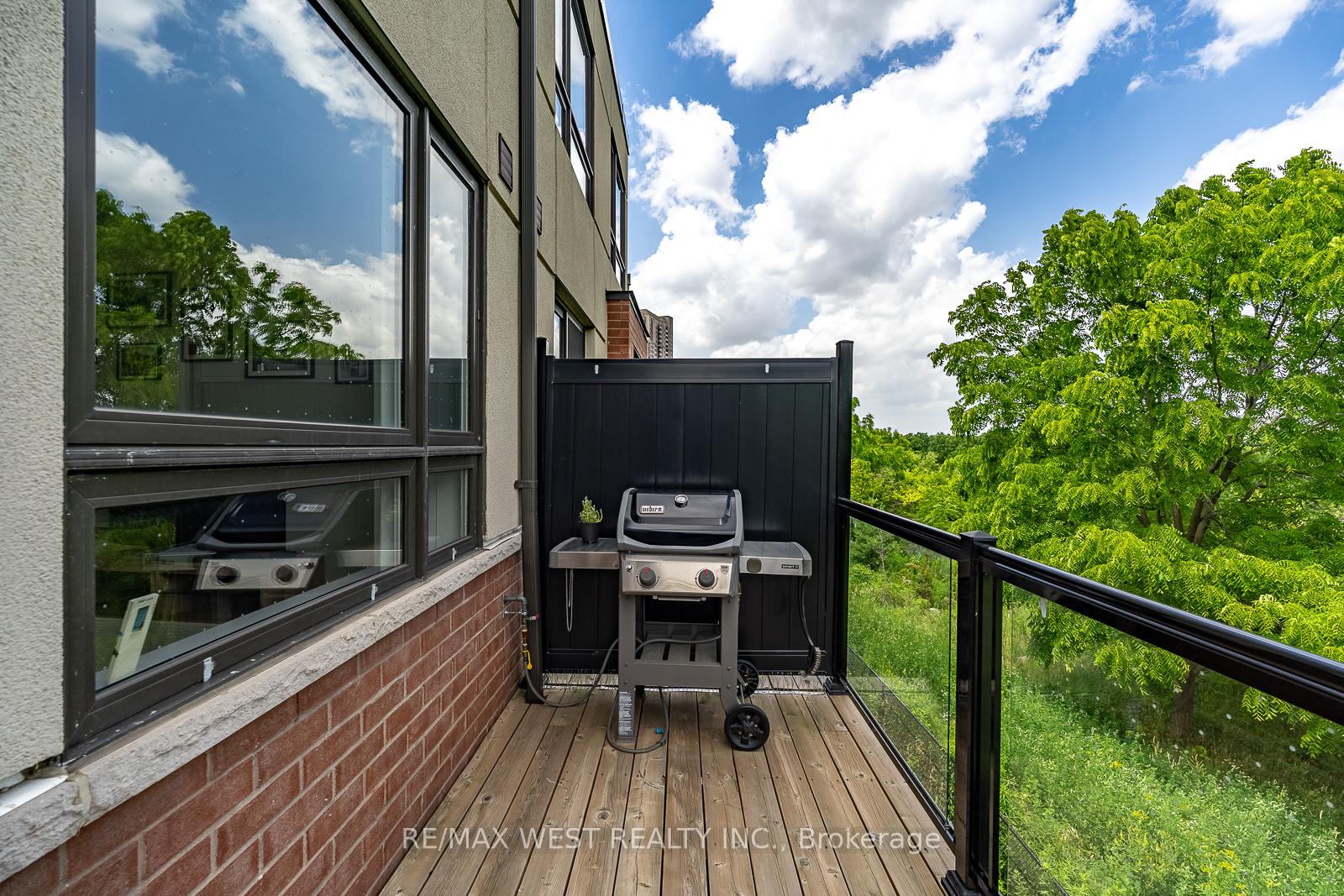 Photo 22 of 57 Woodstream Drive, Etobicoke, West Humber-Clairville — HOMEH