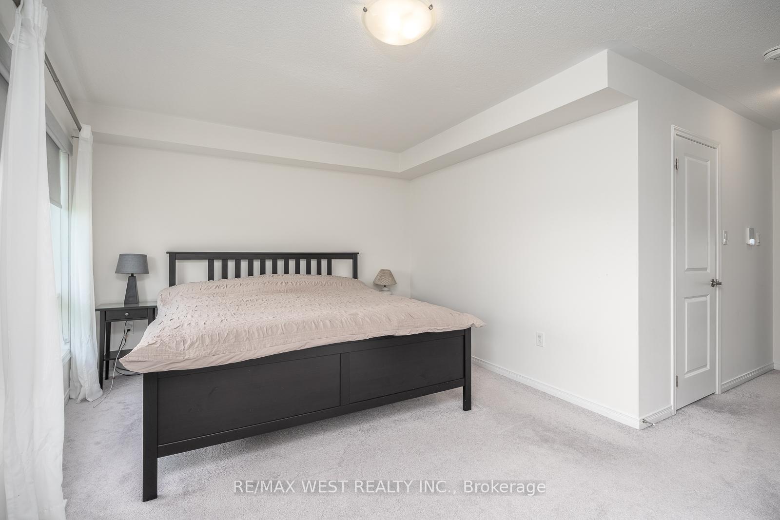 Photo 28 of 57 Woodstream Drive, Etobicoke, West Humber-Clairville — HOMEH