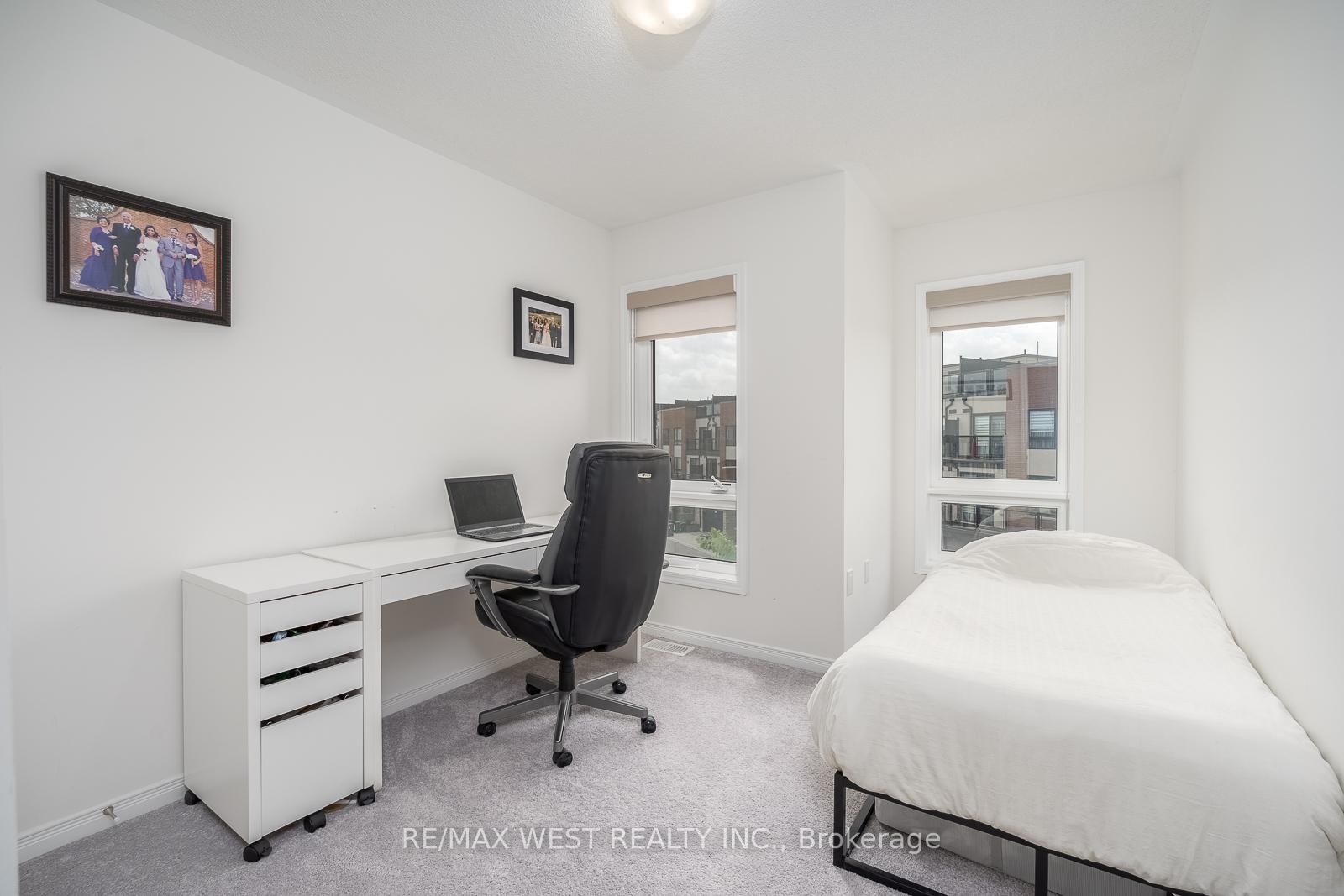 Photo 35 of 57 Woodstream Drive, Etobicoke, West Humber-Clairville — HOMEH