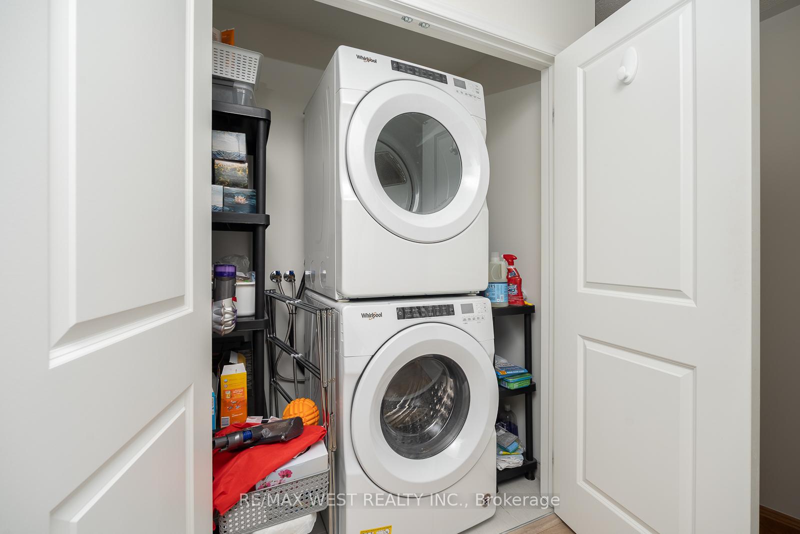 Photo 38 of 57 Woodstream Drive, Etobicoke, West Humber-Clairville — HOMEH