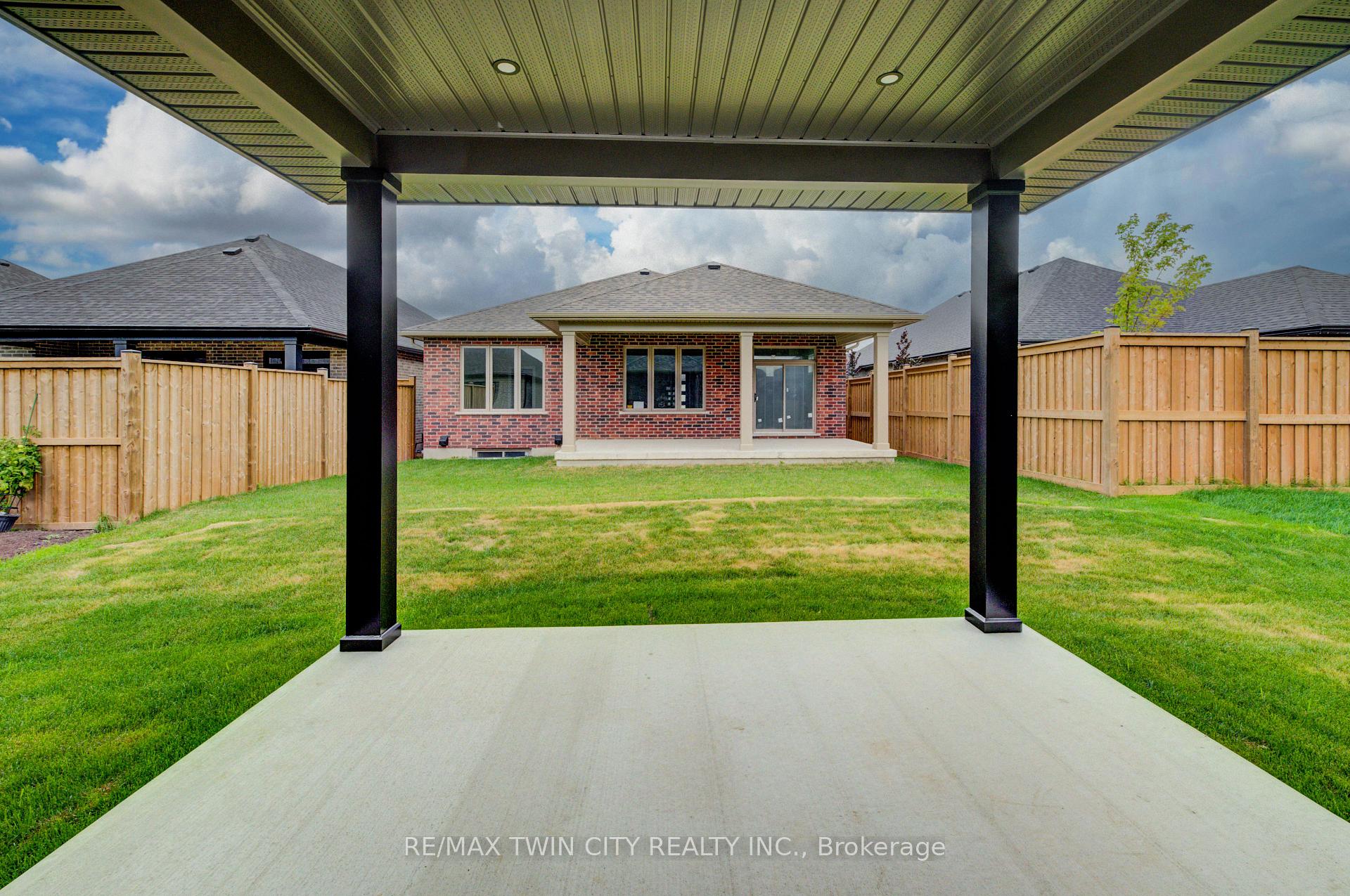 Photo 7 of 68 Weymouth Street, Woolwich, Confederation Heights — HOMEH