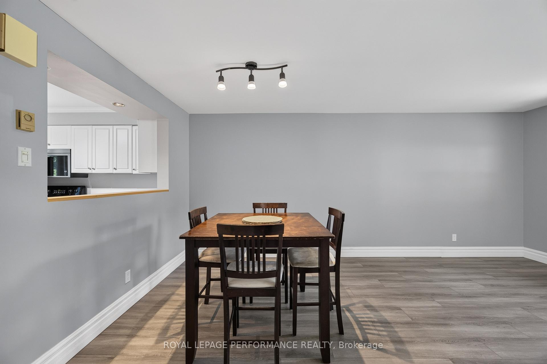Photo 20 of Unit 16, 1304 Alness Court, Ottawa, Pineview — HOMEH