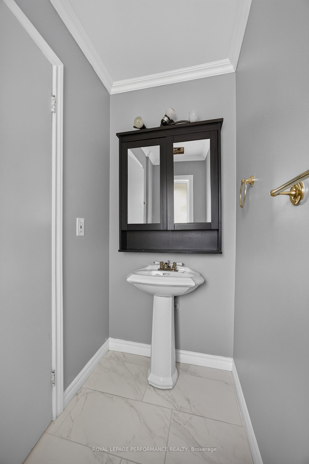 Photo 28 of Unit 16, 1304 Alness Court, Ottawa, Pineview — HOMEH