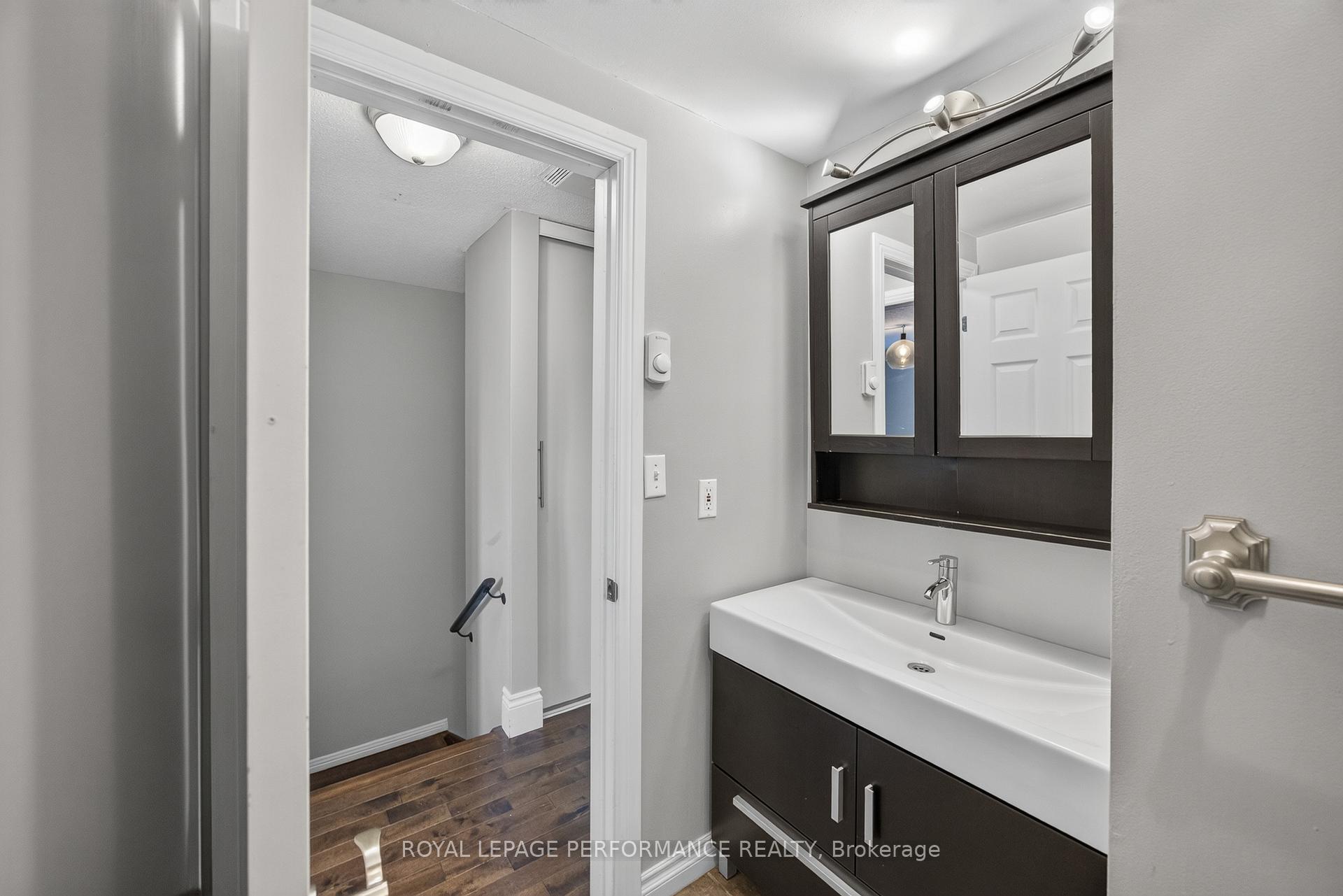 Photo 44 of Unit 16, 1304 Alness Court, Ottawa, Pineview — HOMEH