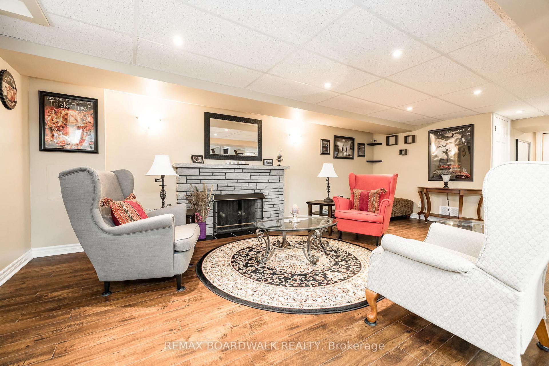 Photo 14 of 477 Edgeworth Avenue, Ottawa, Woodroffe — HOMEH
