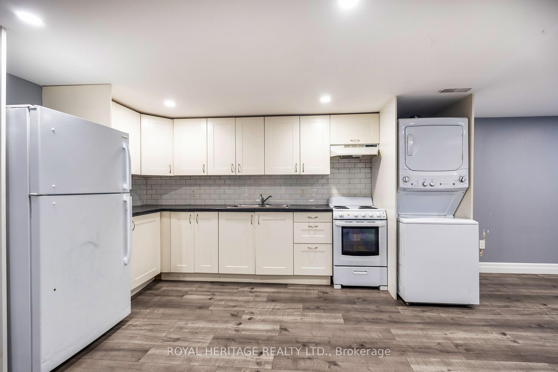 Photo 3 of Unit 2, 1041 Barnardo Avenue, Peterborough, Northcrest Ward 5 — HOMEH