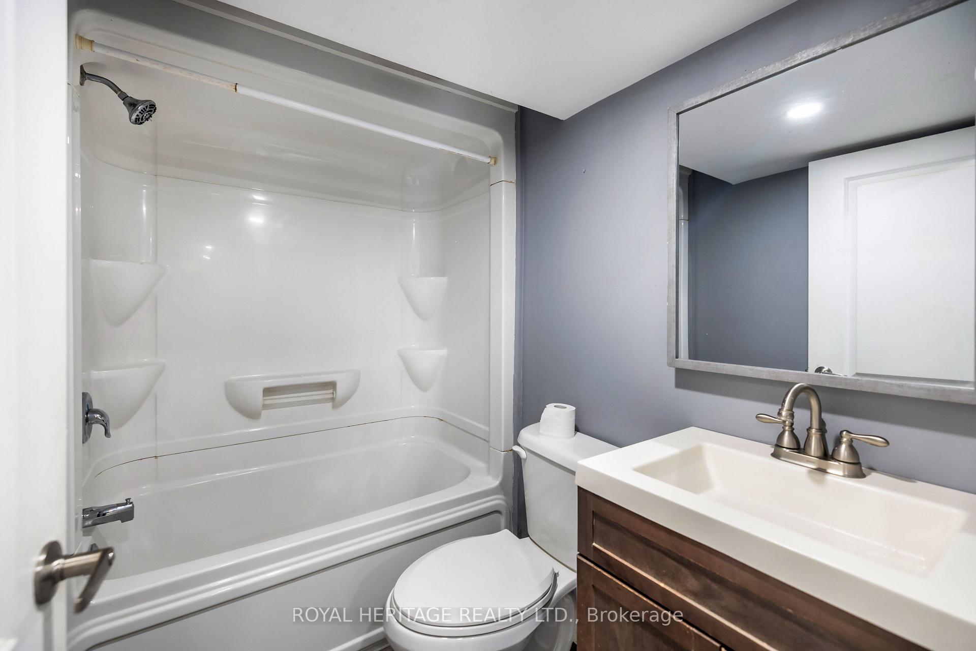 Photo 5 of Unit 2, 1041 Barnardo Avenue, Peterborough, Northcrest Ward 5 — HOMEH