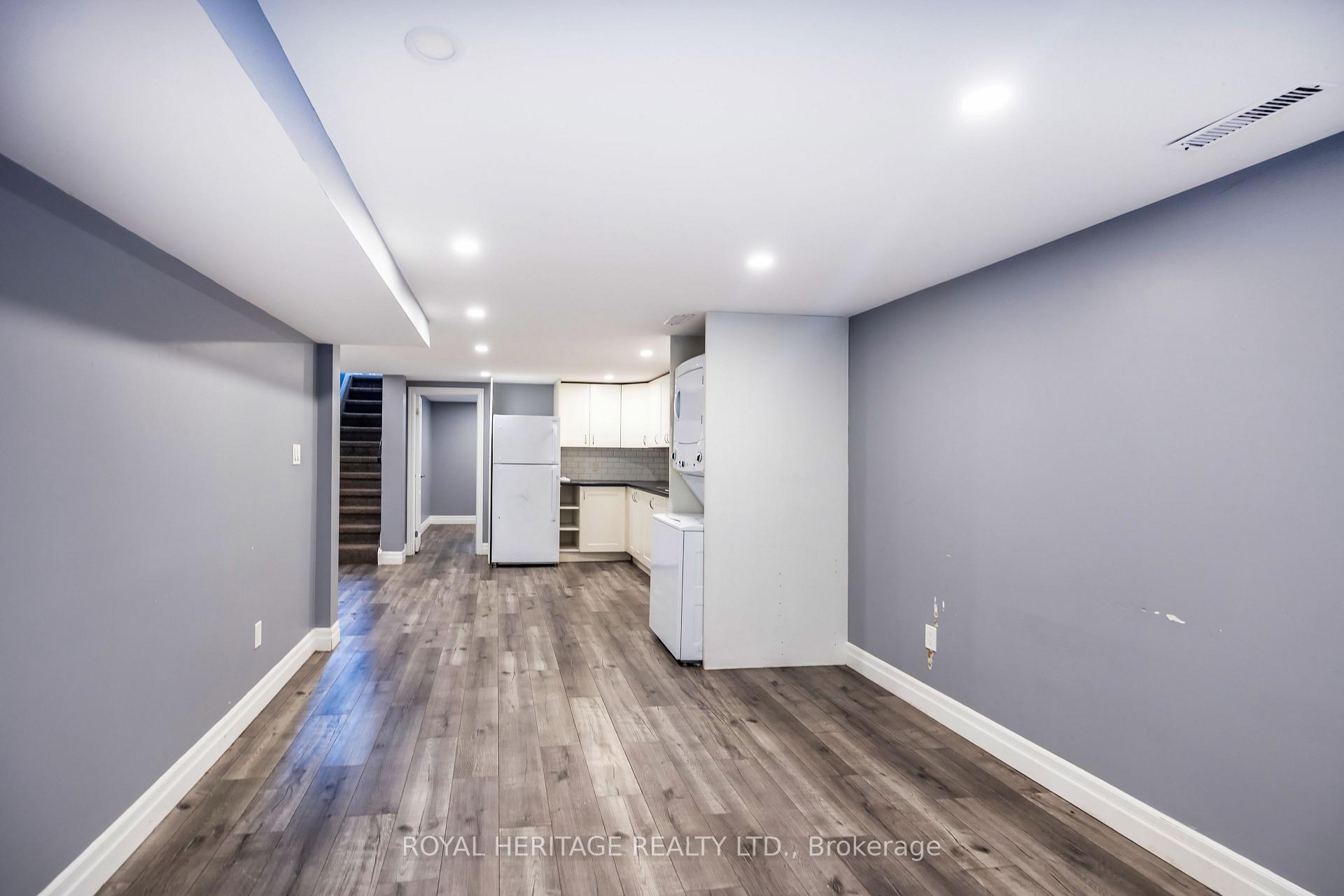 Photo 10 of Unit 2, 1041 Barnardo Avenue, Peterborough, Northcrest Ward 5 — HOMEH
