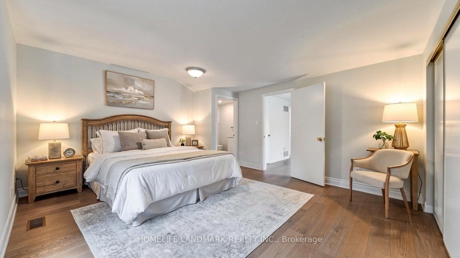 Photo 21 of 31 Fullerton Crescent, Markham, Milliken Mills West — HOMEH
