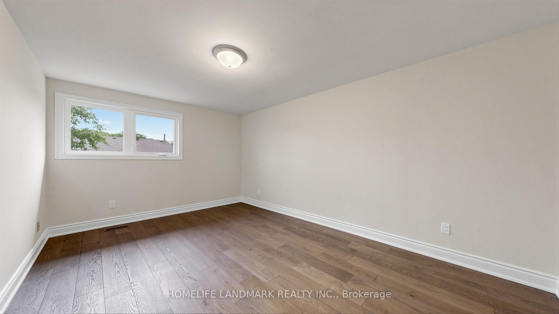 Photo 25 of 31 Fullerton Crescent, Markham, Milliken Mills West — HOMEH