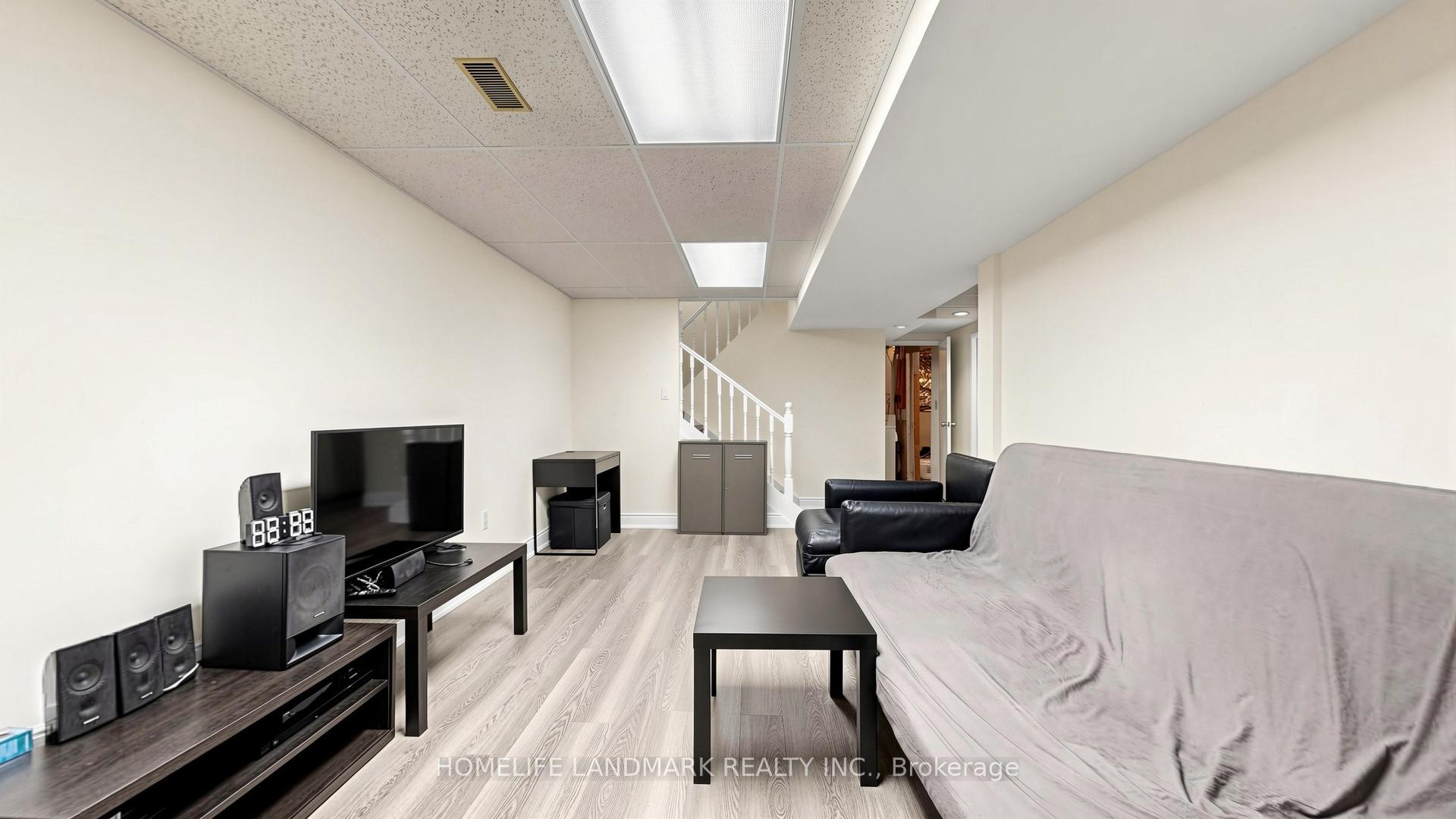Photo 40 of 31 Fullerton Crescent, Markham, Milliken Mills West — HOMEH