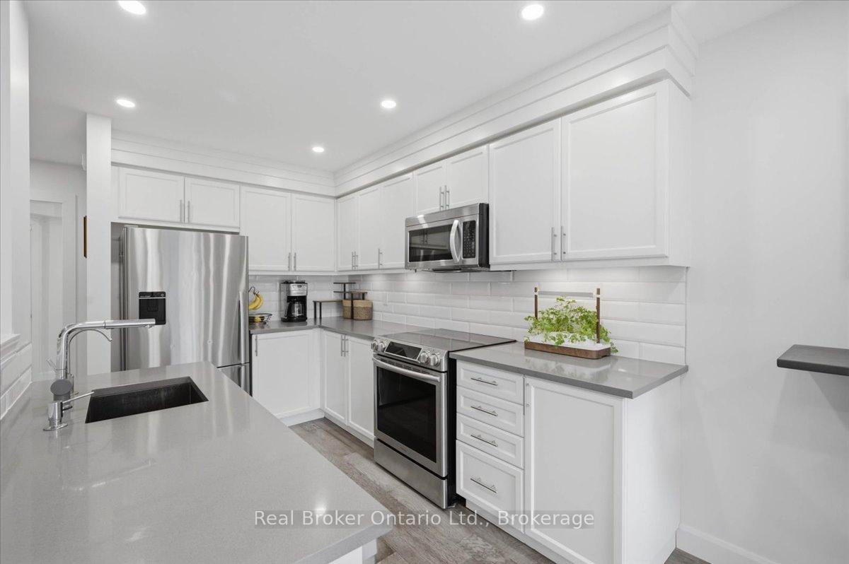 Photo 1 of 54 Laughland Lane, Guelph, Pineridge/Westminster Woods — HOMEH