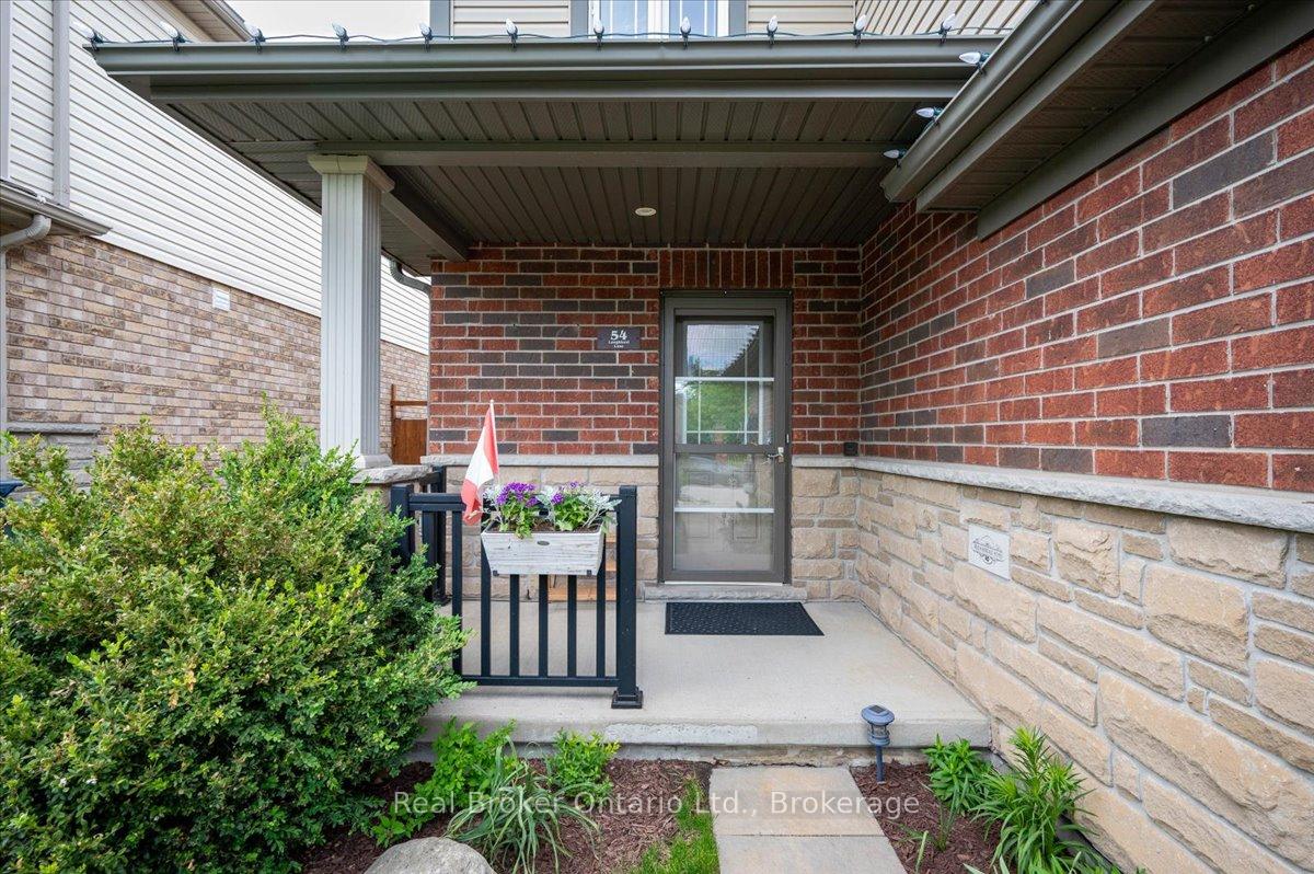 Photo 4 of 54 Laughland Lane, Guelph, Pineridge/Westminster Woods — HOMEH