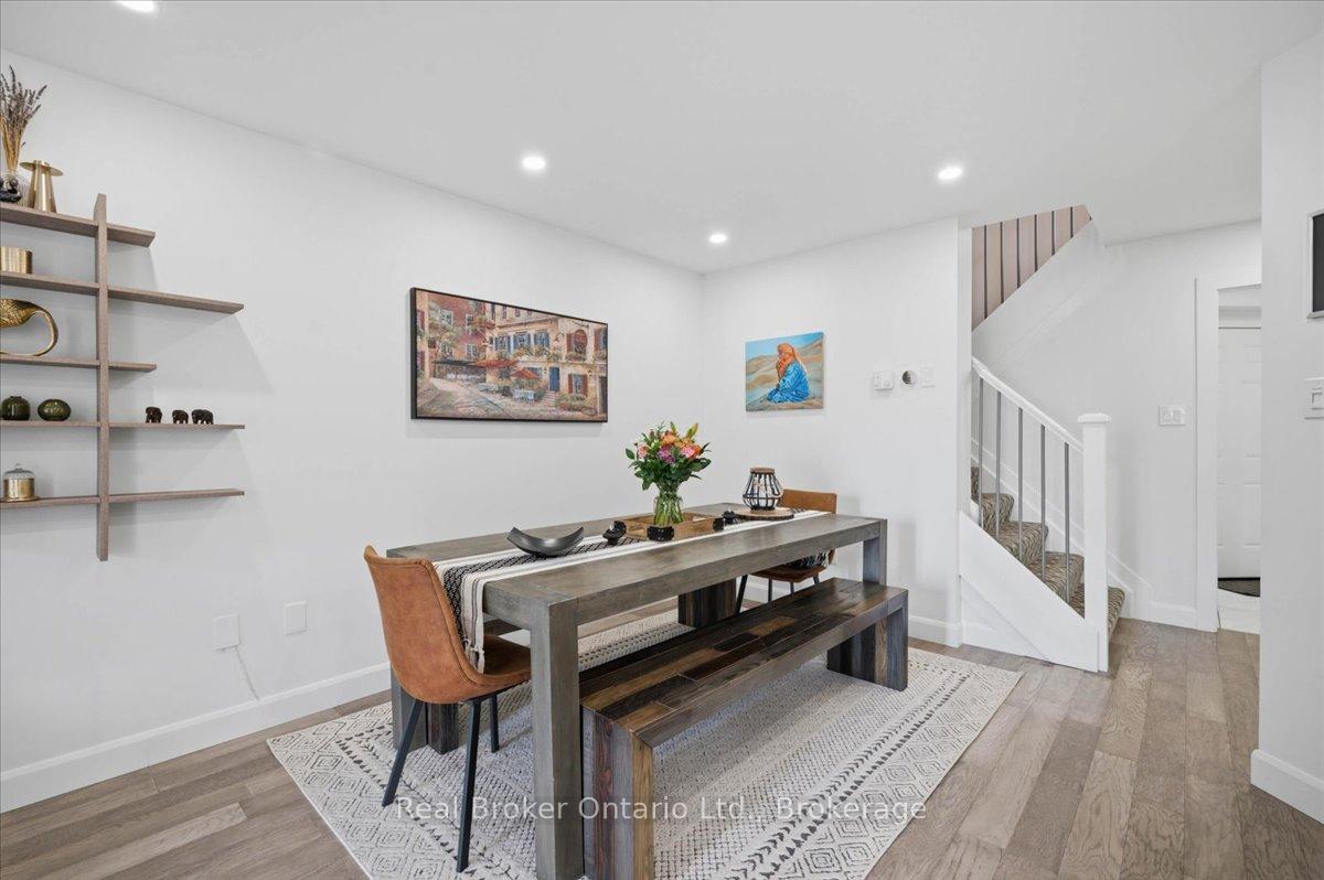 Photo 11 of 54 Laughland Lane, Guelph, Pineridge/Westminster Woods — HOMEH