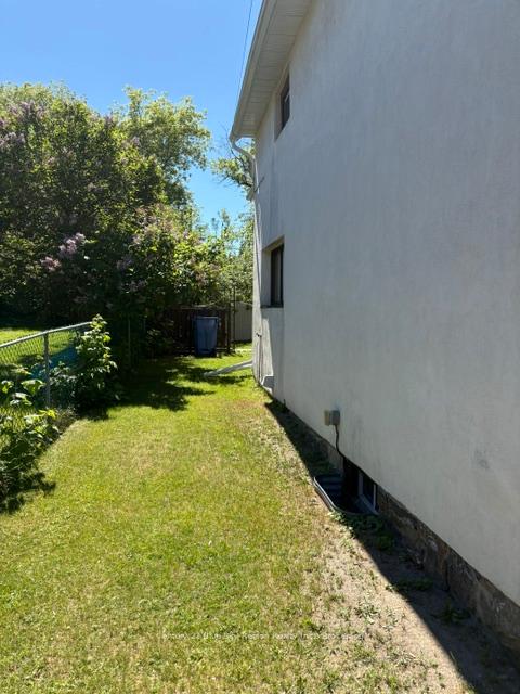 Photo 4 of 425 Worthington Street E, North Bay, Central — HOMEH