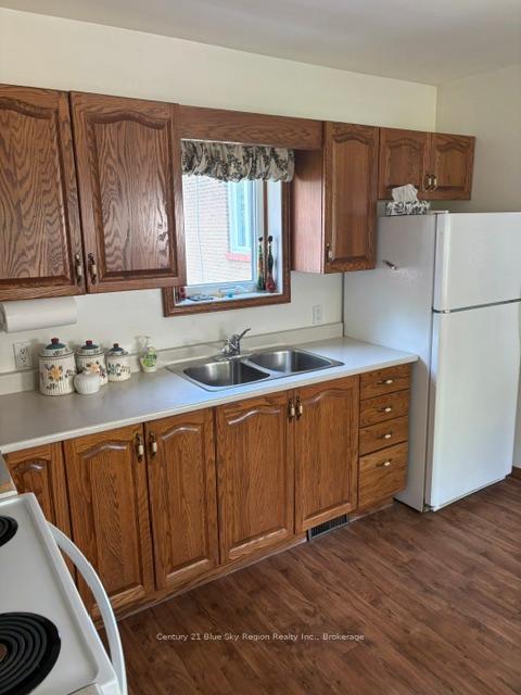 Photo 14 of 425 Worthington Street E, North Bay, Central — HOMEH
