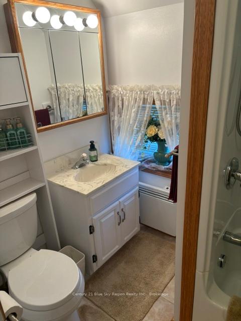 Photo 23 of 425 Worthington Street E, North Bay, Central — HOMEH