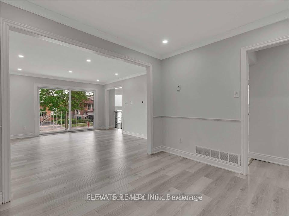 Photo 3 of 6 Major Oaks Drive, Brampton, Madoc — HOMEH