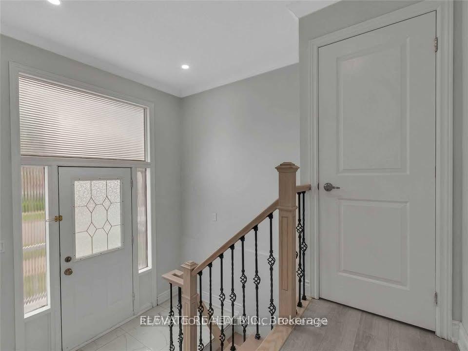 Photo 15 of 6 Major Oaks Drive, Brampton, Madoc — HOMEH