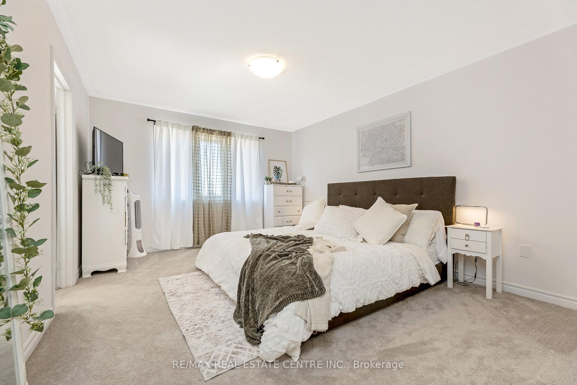 Photo 21 of 322 Russell Street, Southgate — HOMEH