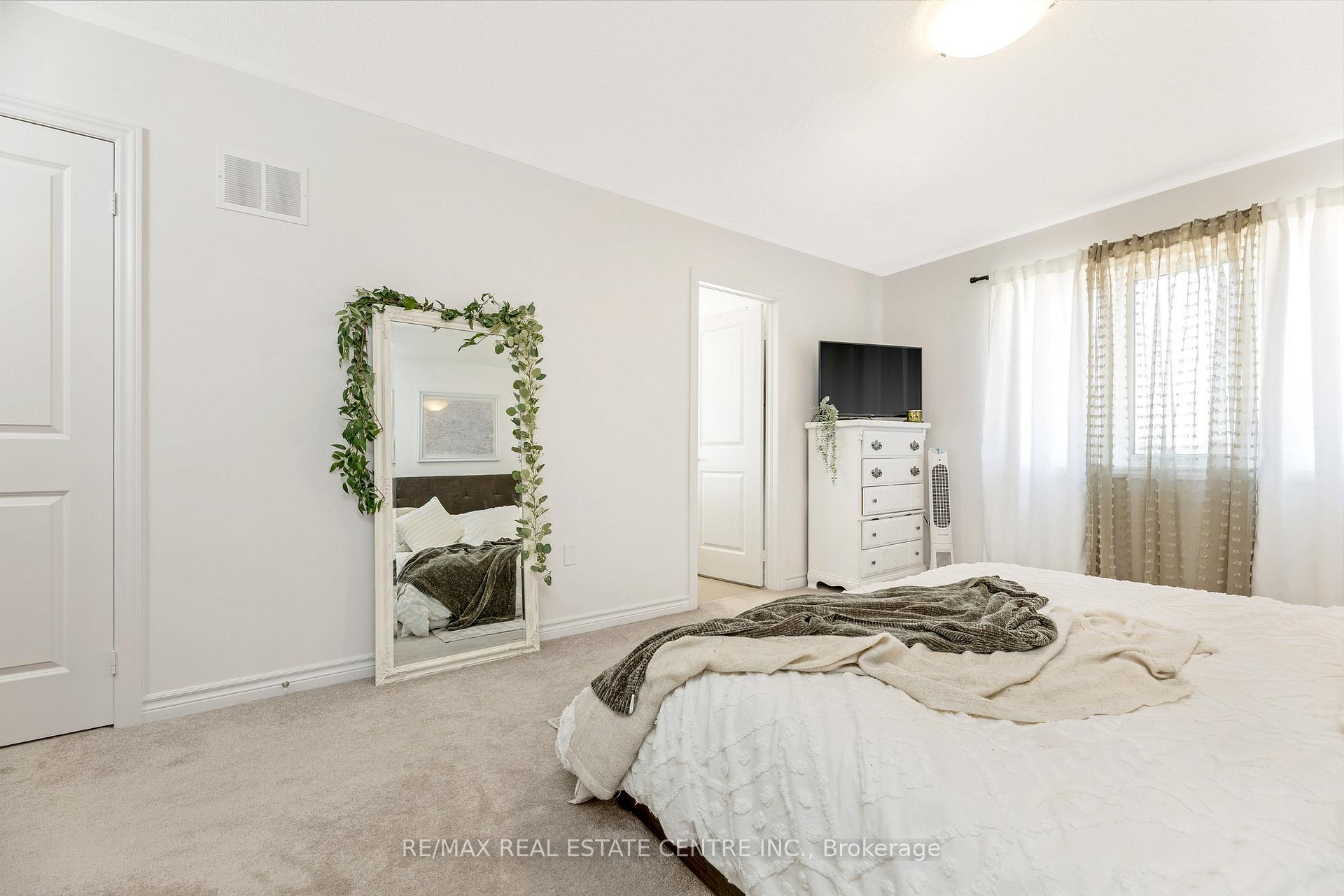 Photo 22 of 322 Russell Street, Southgate — HOMEH