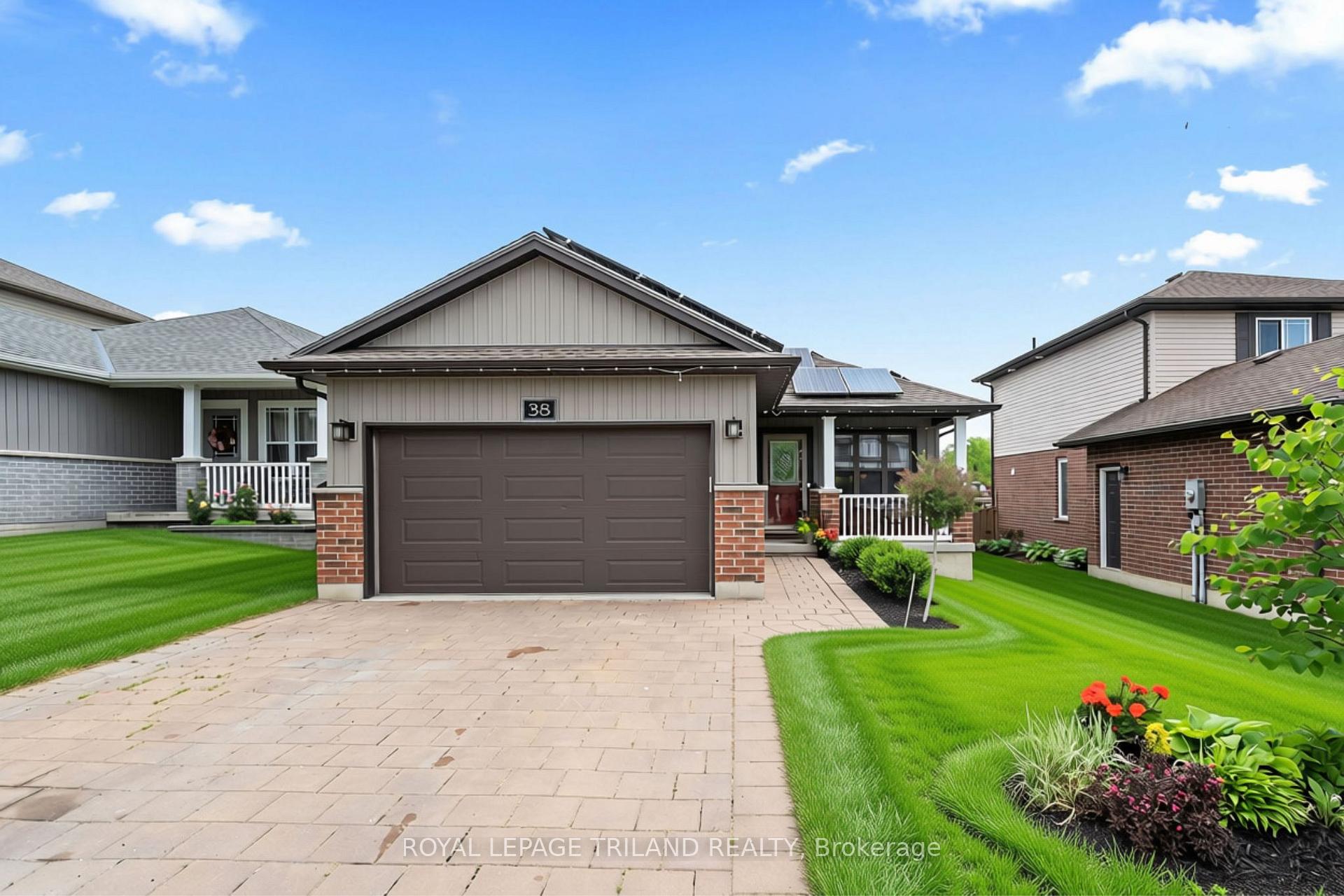 Front of 38 Leesboro Trail