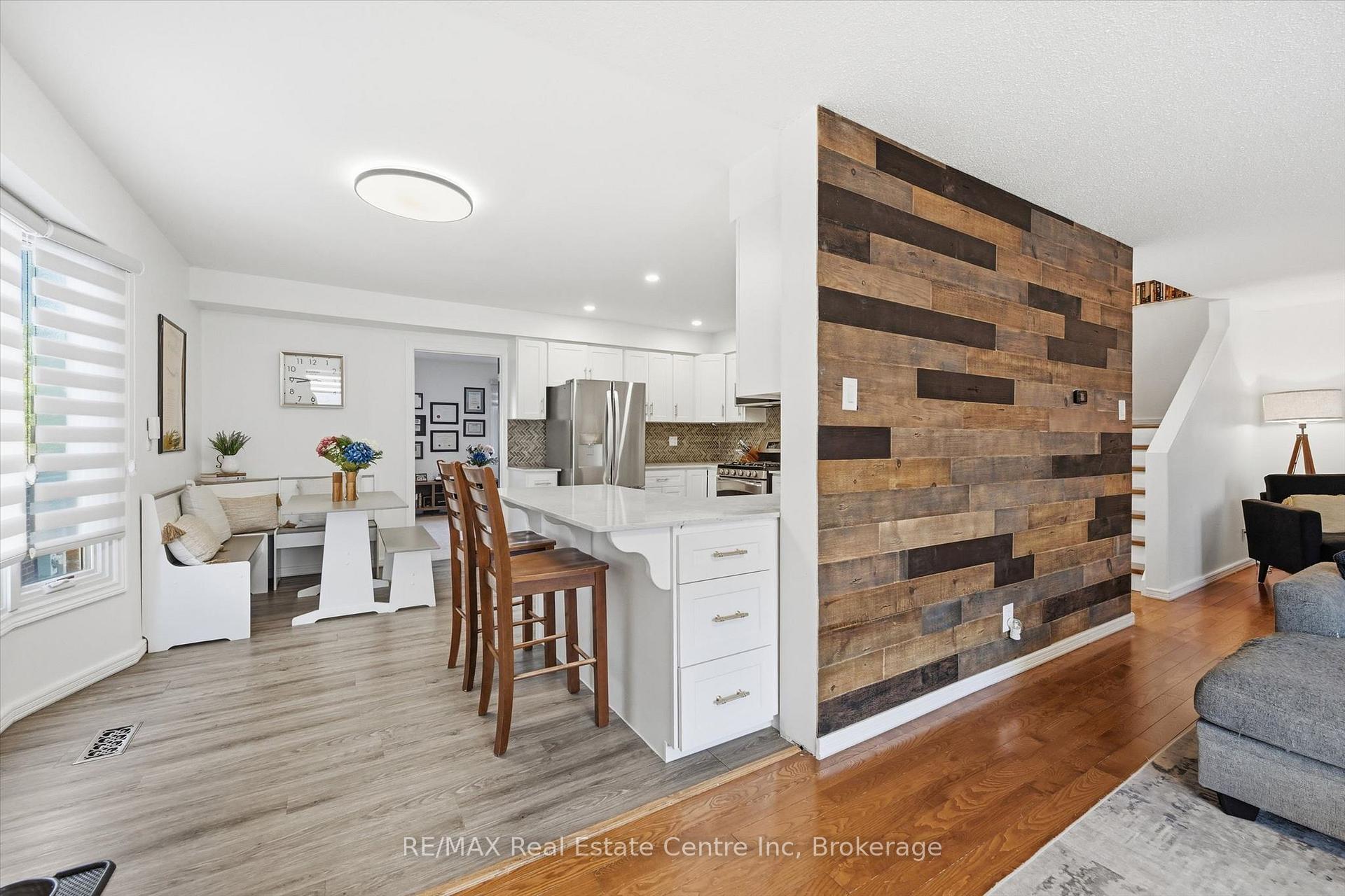 Photo 13 of 580 Clover Park Crescent, Milton, Bronte Meadows — HOMEH