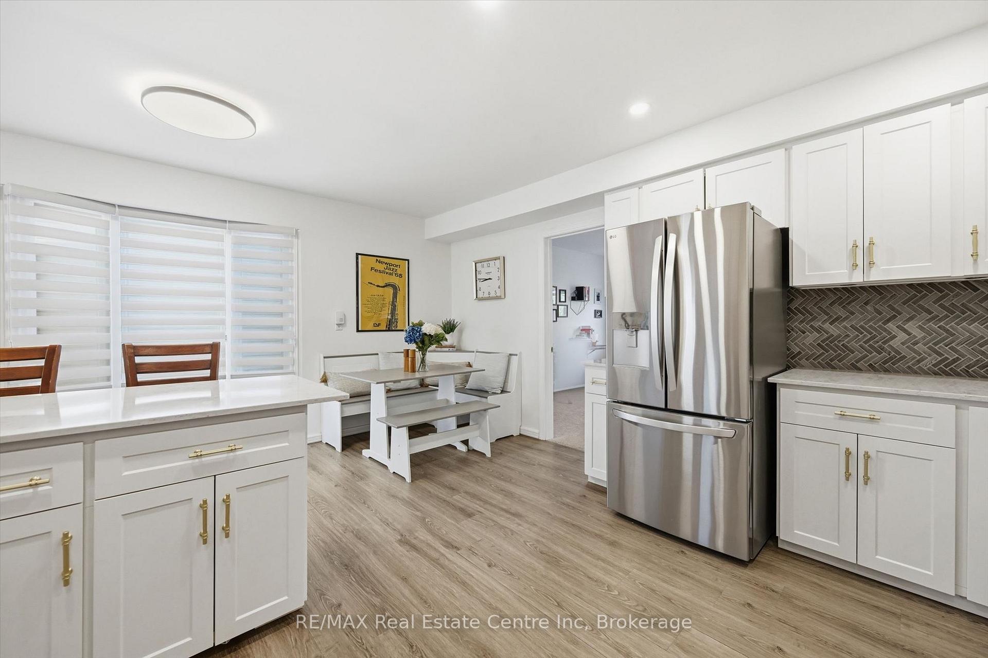 Photo 18 of 580 Clover Park Crescent, Milton, Bronte Meadows — HOMEH