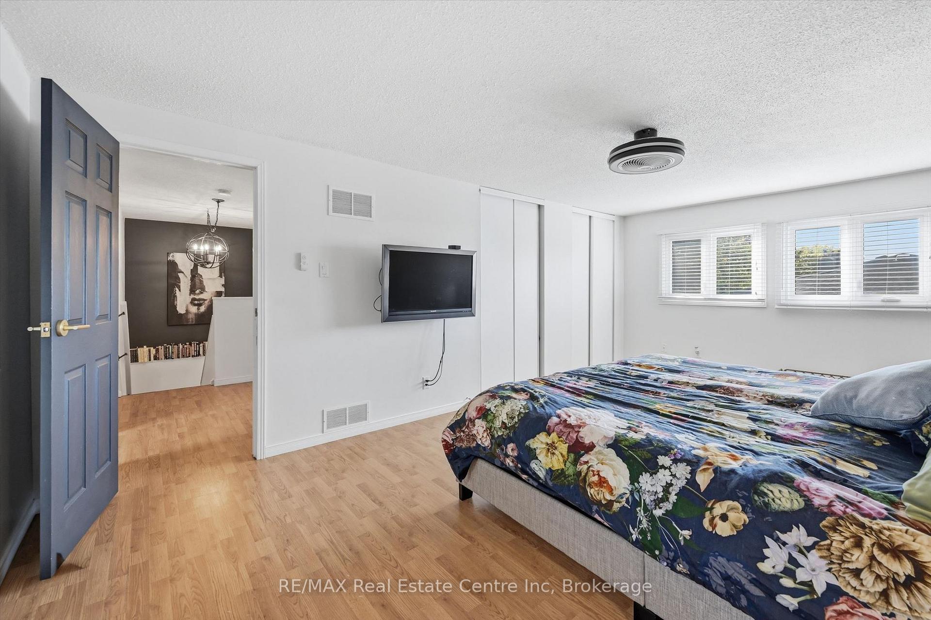 Photo 29 of 580 Clover Park Crescent, Milton, Bronte Meadows — HOMEH
