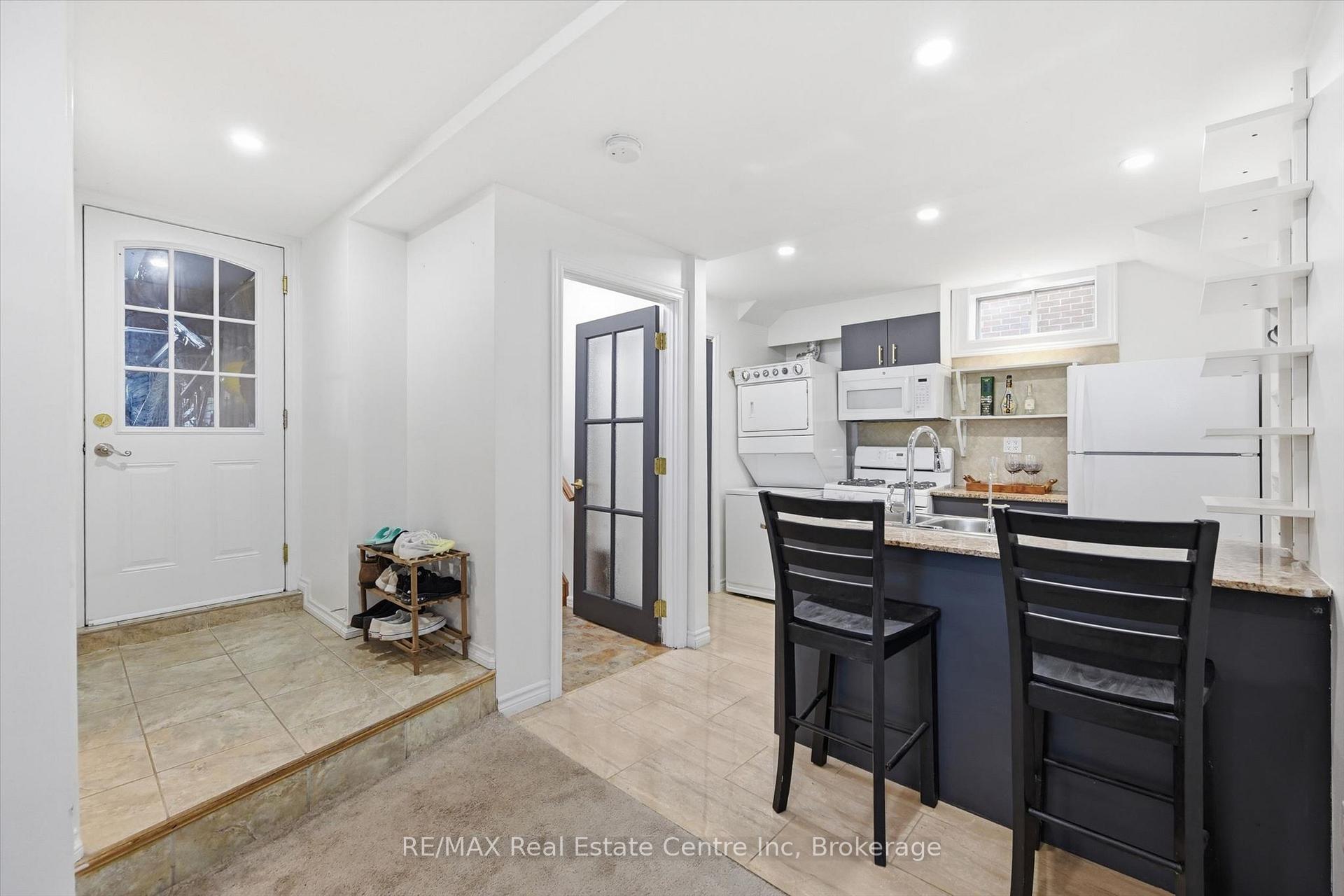 Photo 35 of 580 Clover Park Crescent, Milton, Bronte Meadows — HOMEH