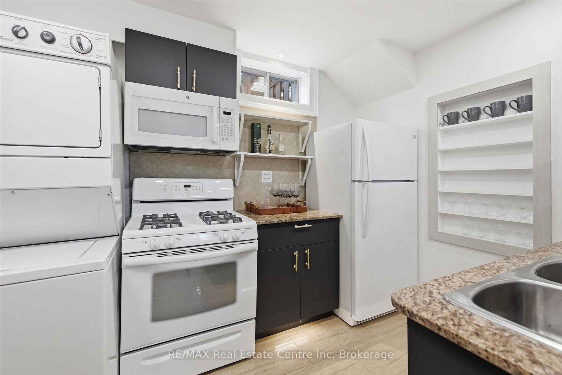 Photo 36 of 580 Clover Park Crescent, Milton, Bronte Meadows — HOMEH