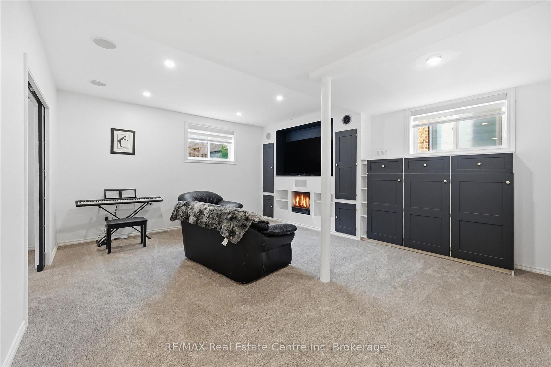 Photo 39 of 580 Clover Park Crescent, Milton, Bronte Meadows — HOMEH