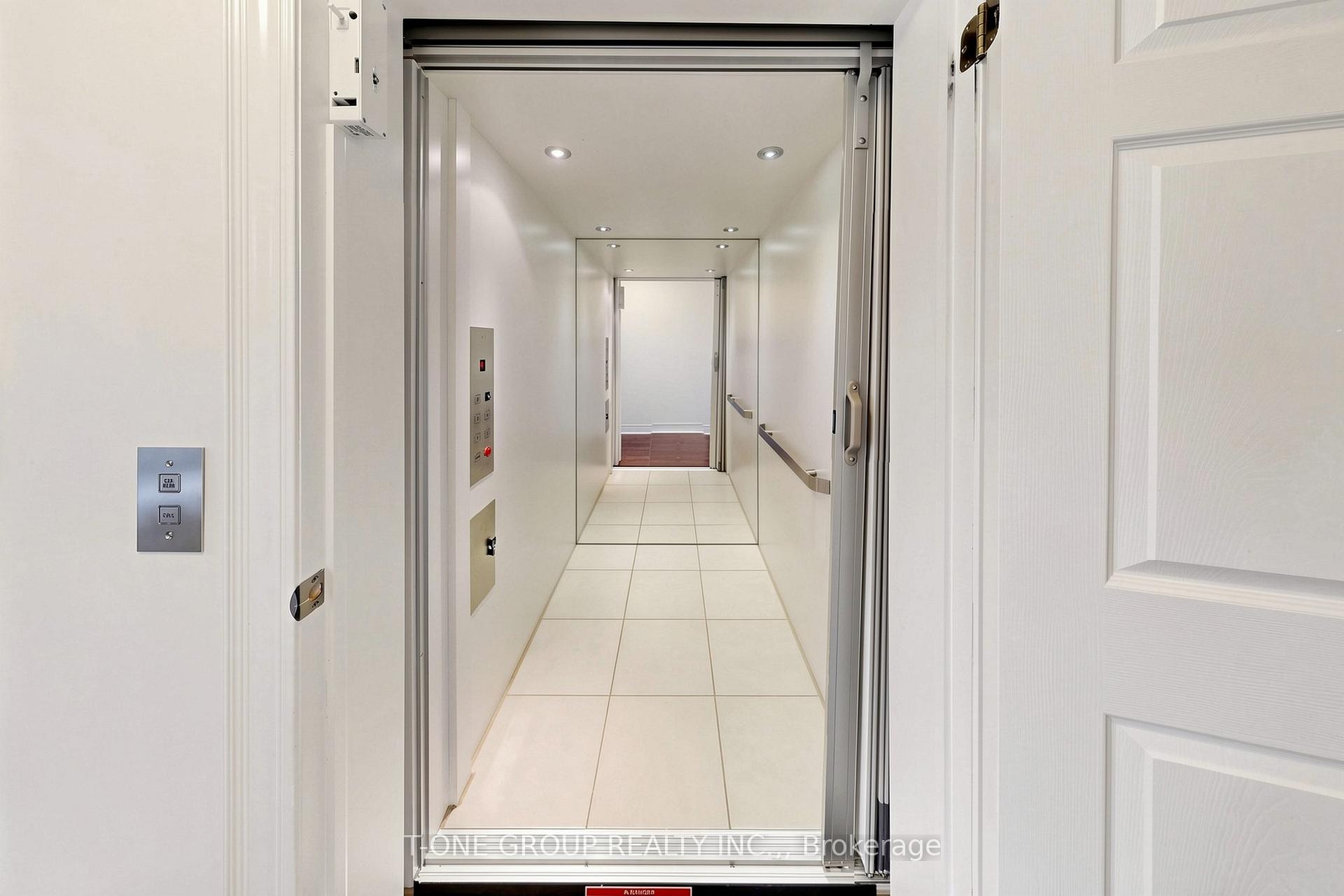 Photo 4 of 51 Lord Durham Road, Markham, Unionville — HOMEH