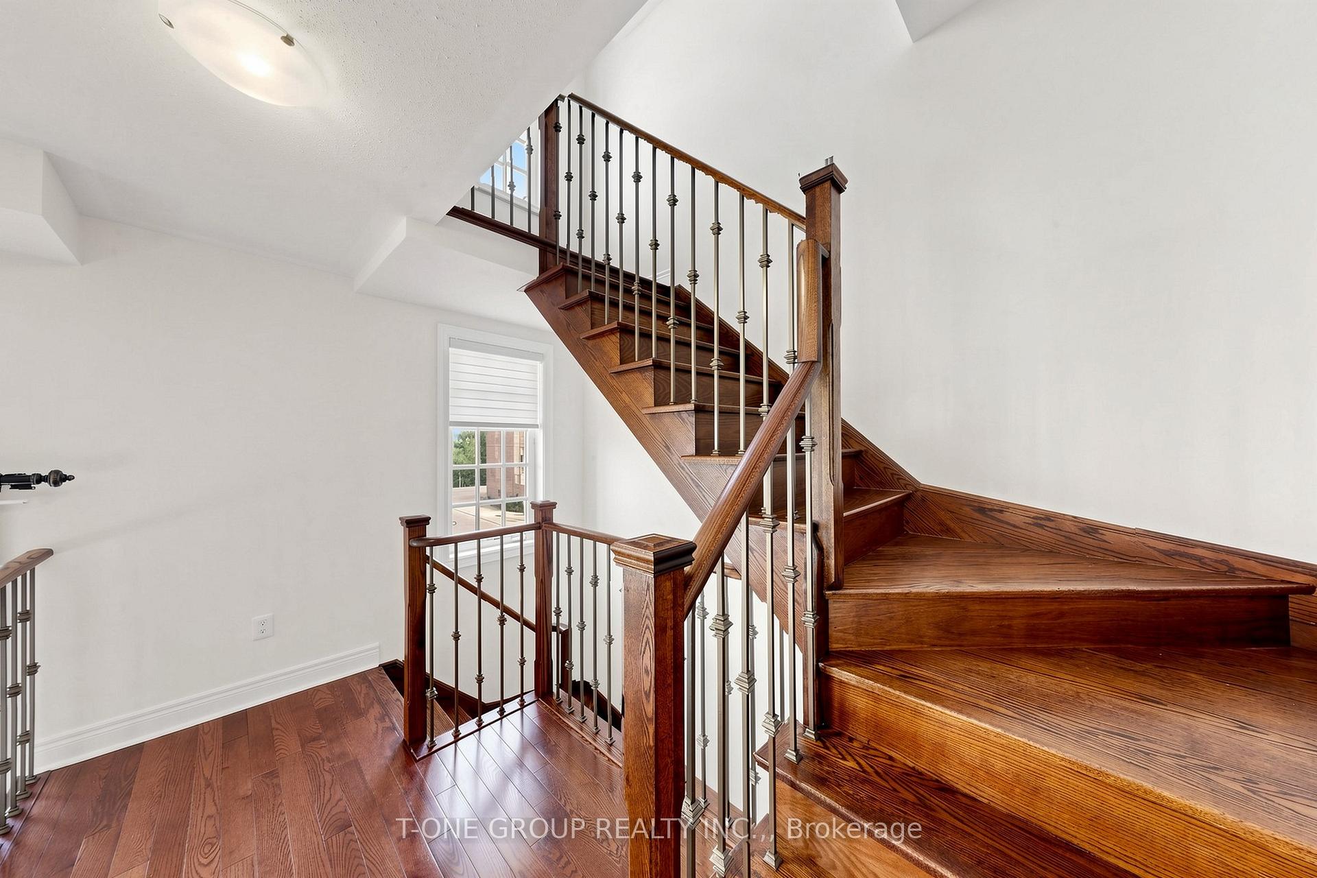 Photo 27 of 51 Lord Durham Road, Markham, Unionville — HOMEH