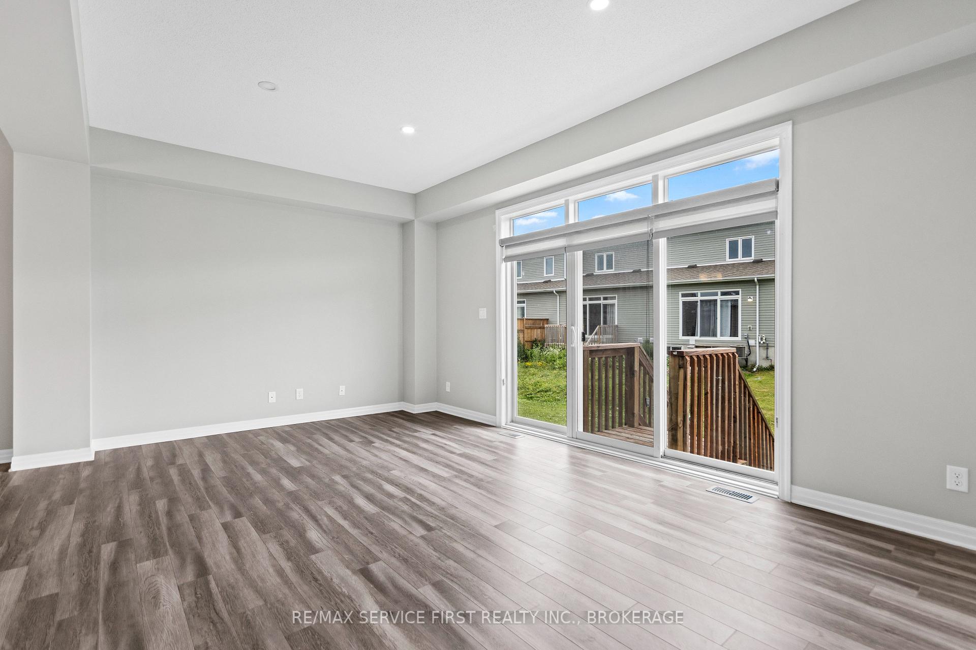 Photo 8 of 1373 Tremont Drive, Kingston, City Northwest — HOMEH