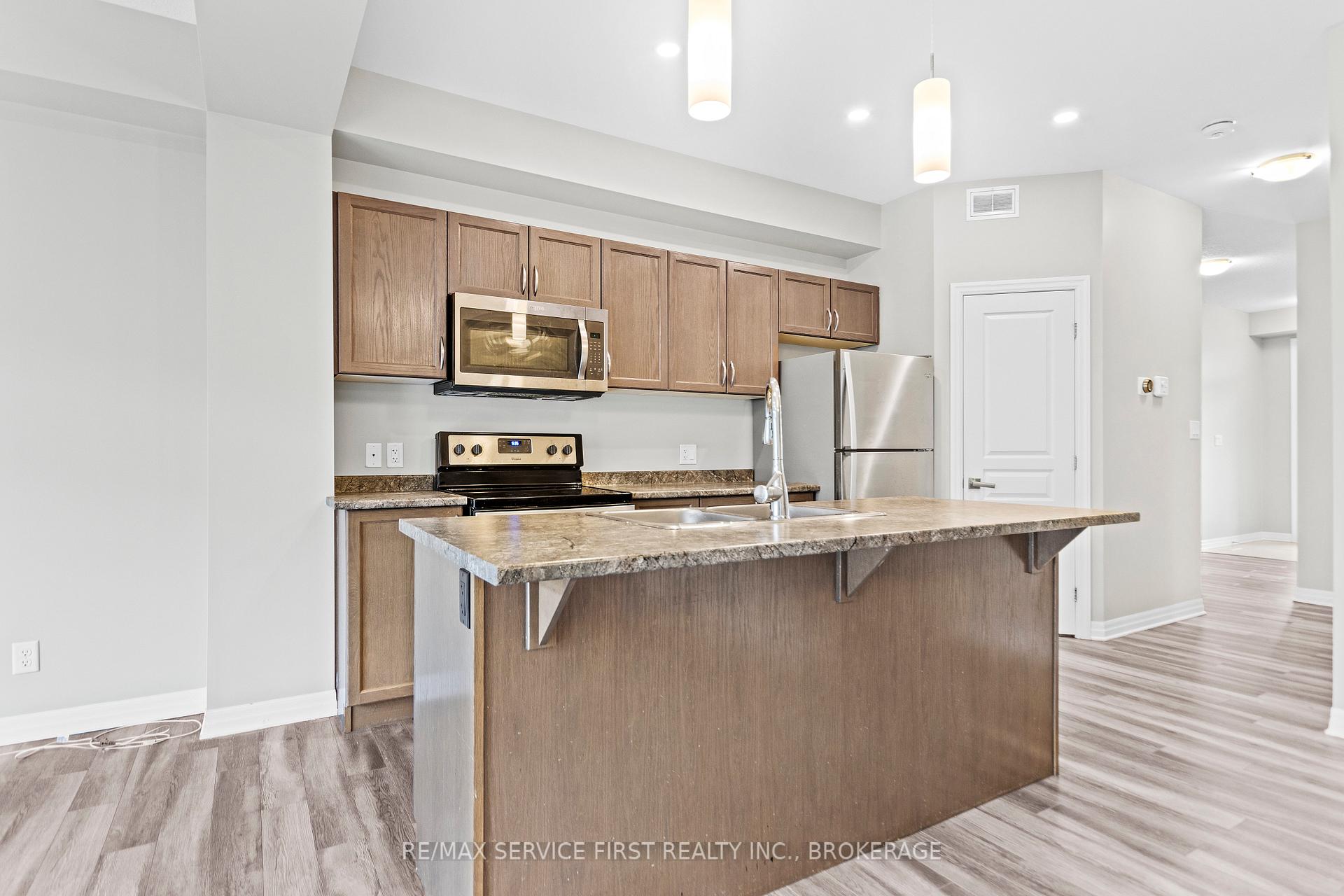 Photo 13 of 1373 Tremont Drive, Kingston, City Northwest — HOMEH
