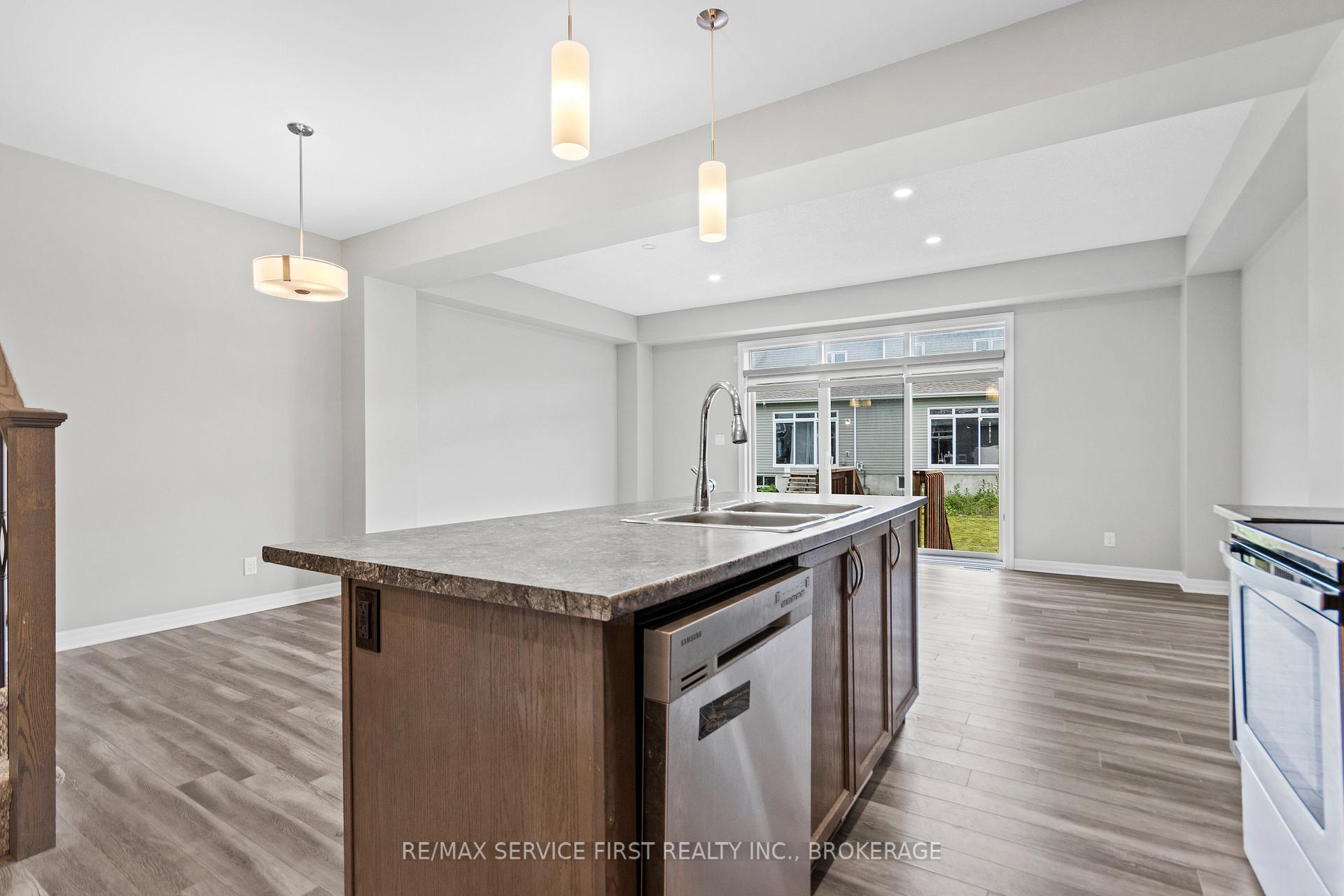 Photo 16 of 1373 Tremont Drive, Kingston, City Northwest — HOMEH