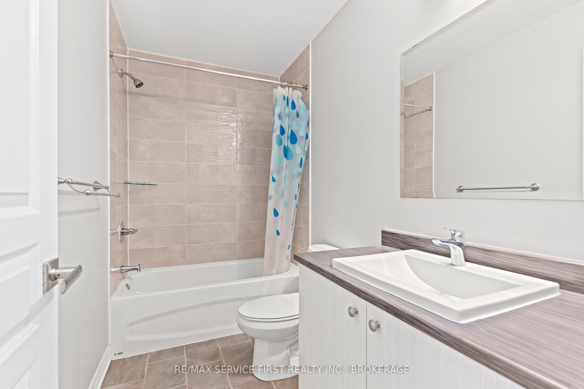 Photo 24 of 1373 Tremont Drive, Kingston, City Northwest — HOMEH