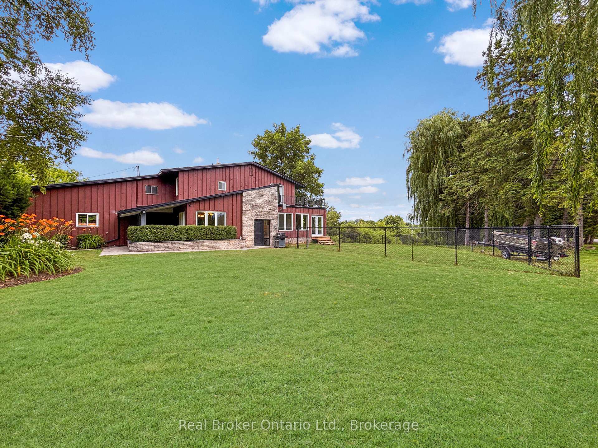 Photo 29 of 138 Cockshutt Road, Brantford — HOMEH