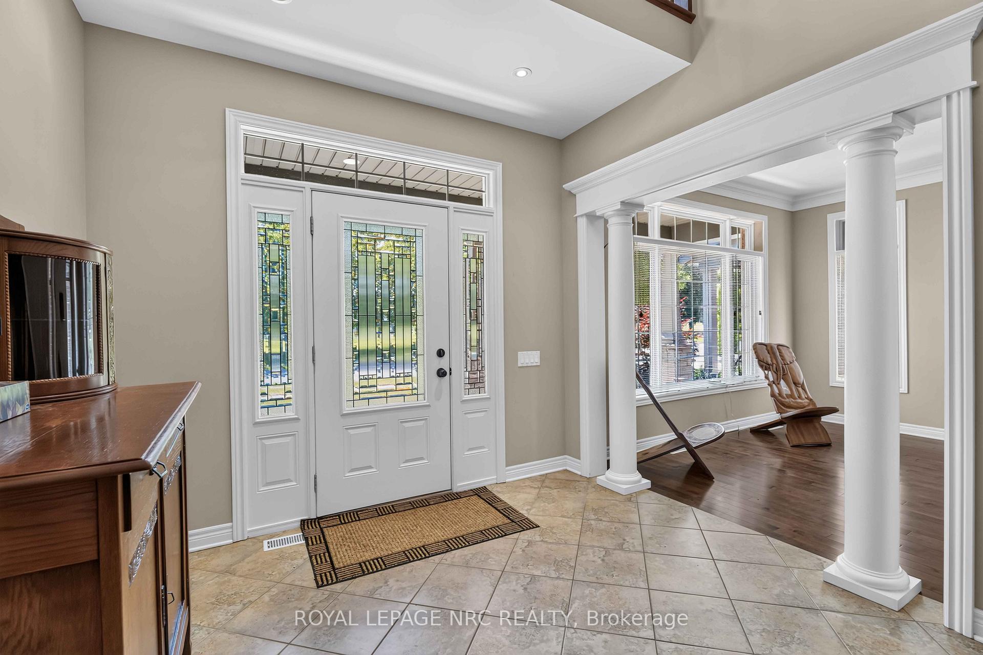 Photo 3 of 378 Pelham Road, St. Catharines, Rykert/Vansickle — HOMEH