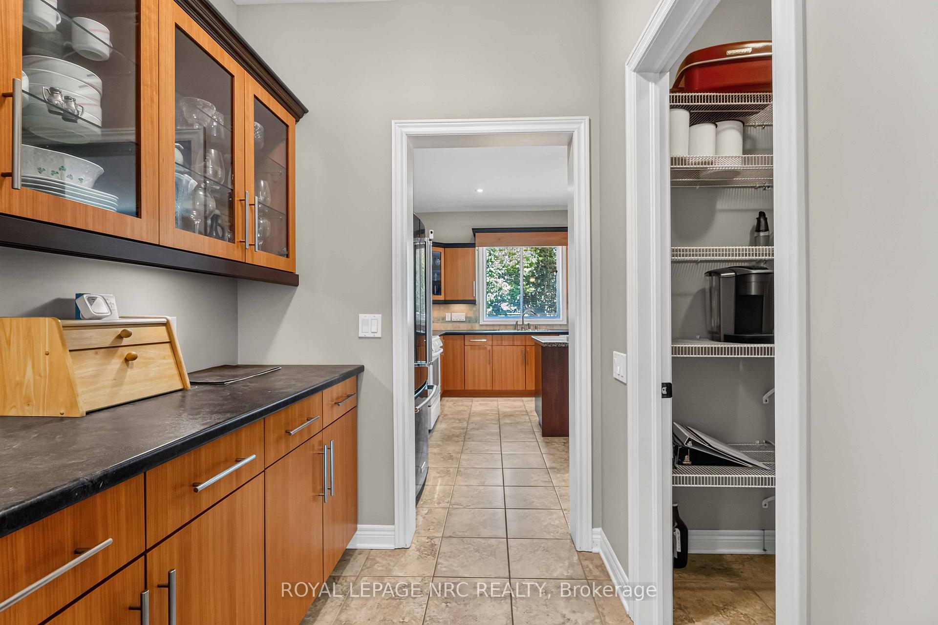 Photo 13 of 378 Pelham Road, St. Catharines, Rykert/Vansickle — HOMEH