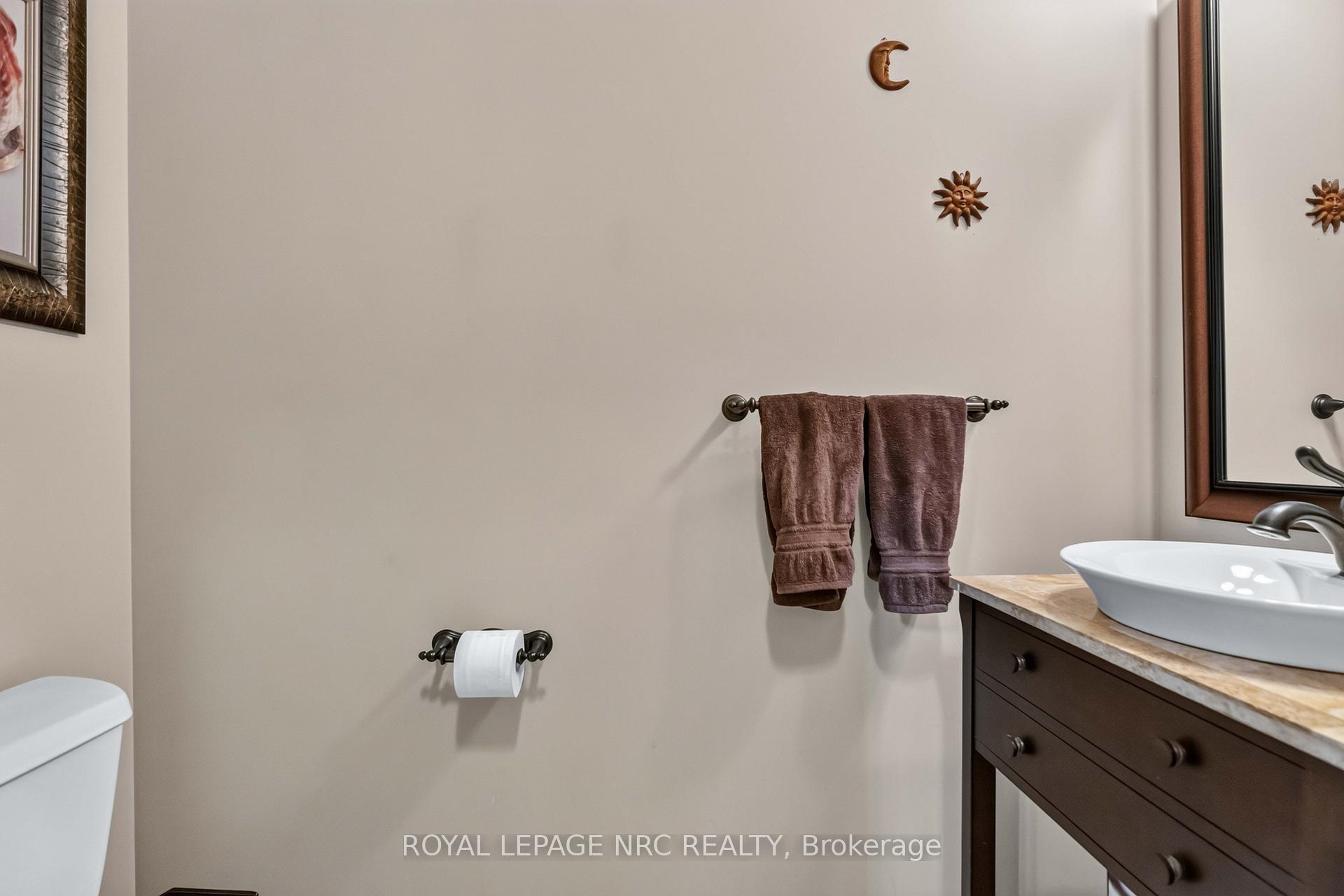 Photo 21 of 378 Pelham Road, St. Catharines, Rykert/Vansickle — HOMEH