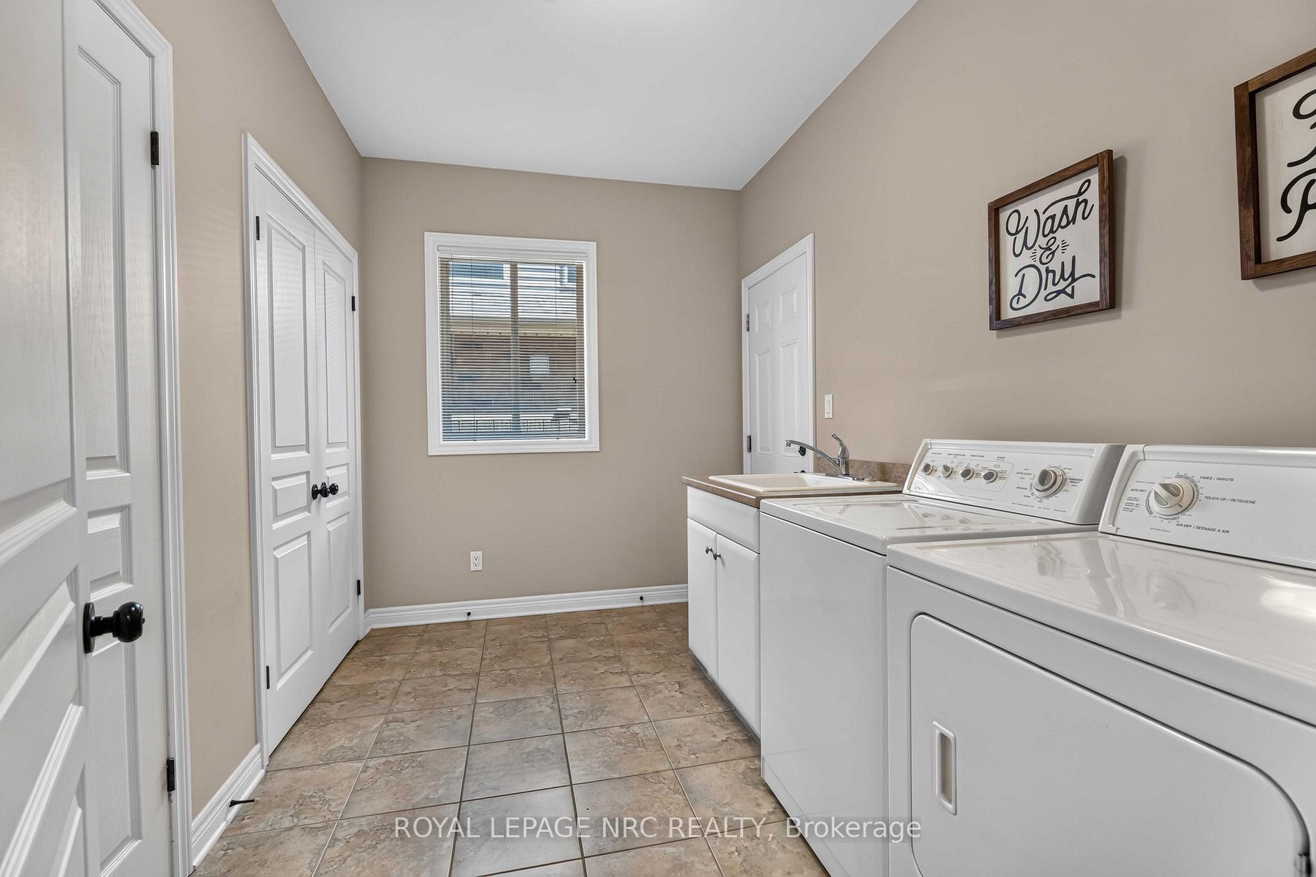 Photo 22 of 378 Pelham Road, St. Catharines, Rykert/Vansickle — HOMEH