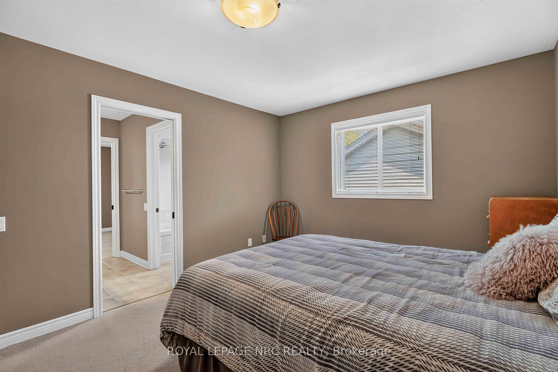 Photo 37 of 378 Pelham Road, St. Catharines, Rykert/Vansickle — HOMEH