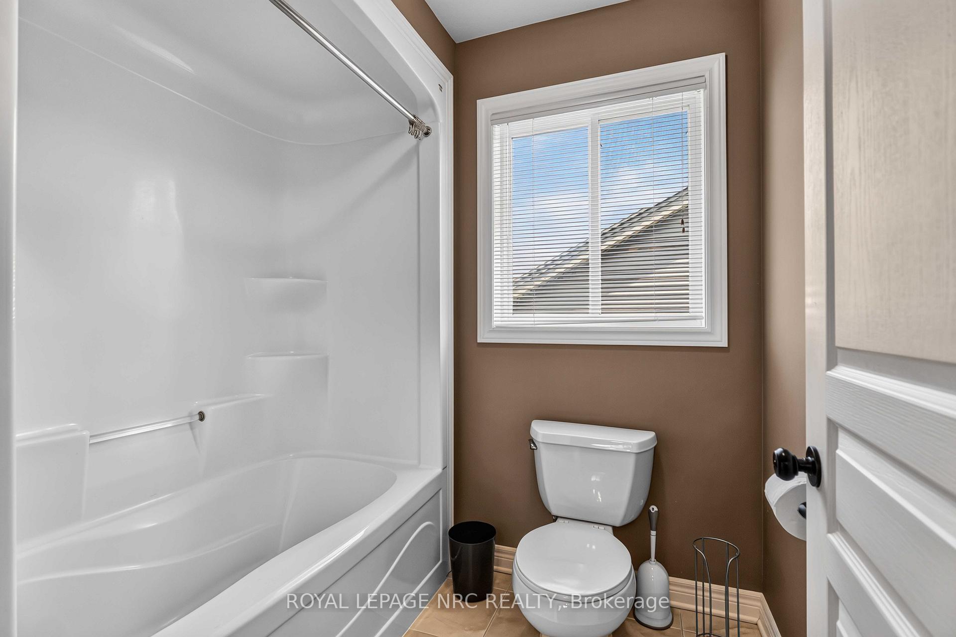 Photo 39 of 378 Pelham Road, St. Catharines, Rykert/Vansickle — HOMEH