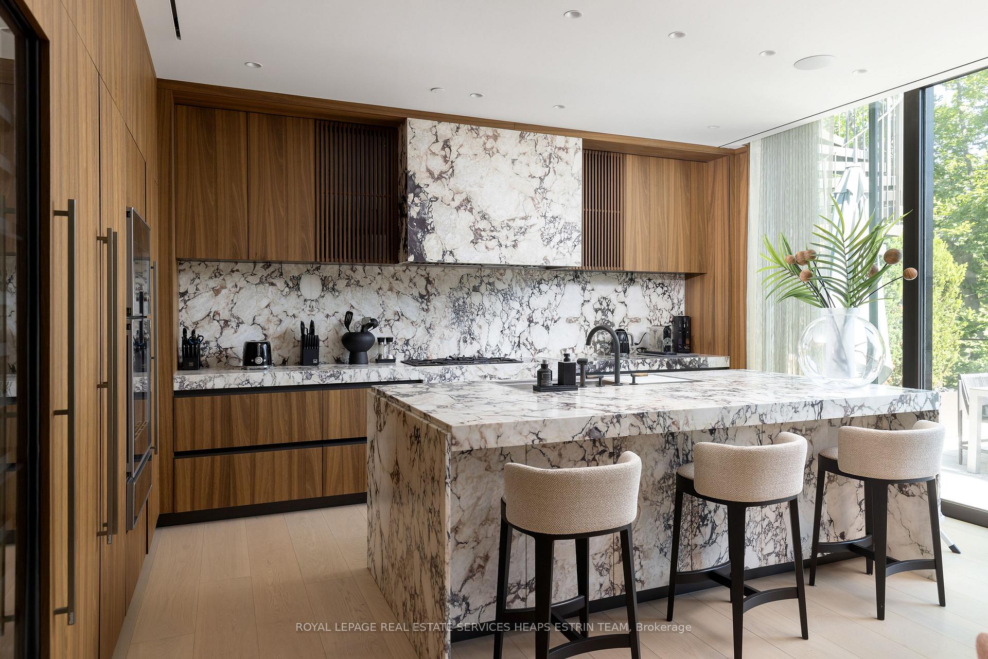 Photo 14 of Unit PH1, 7 Dale Avenue, Toronto, Rosedale-Moore Park — HOMEH